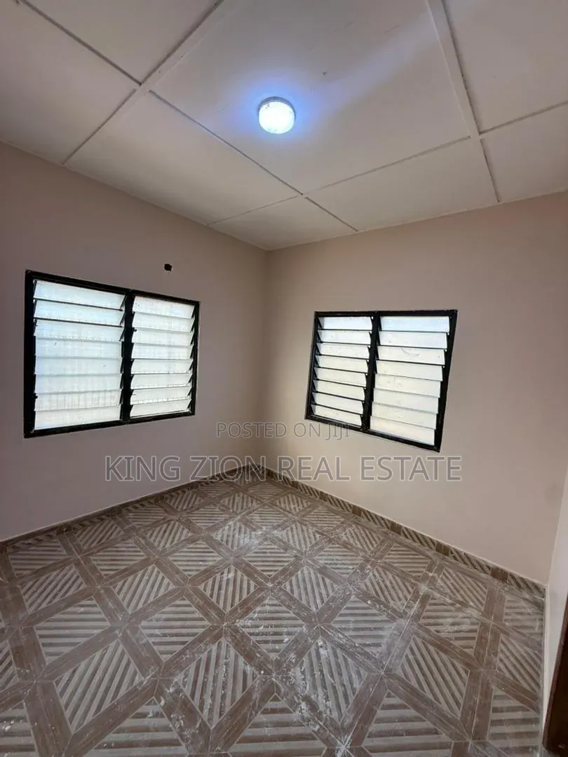 3bdrm Apartment in Kingzion Real, Last Stop for rent
