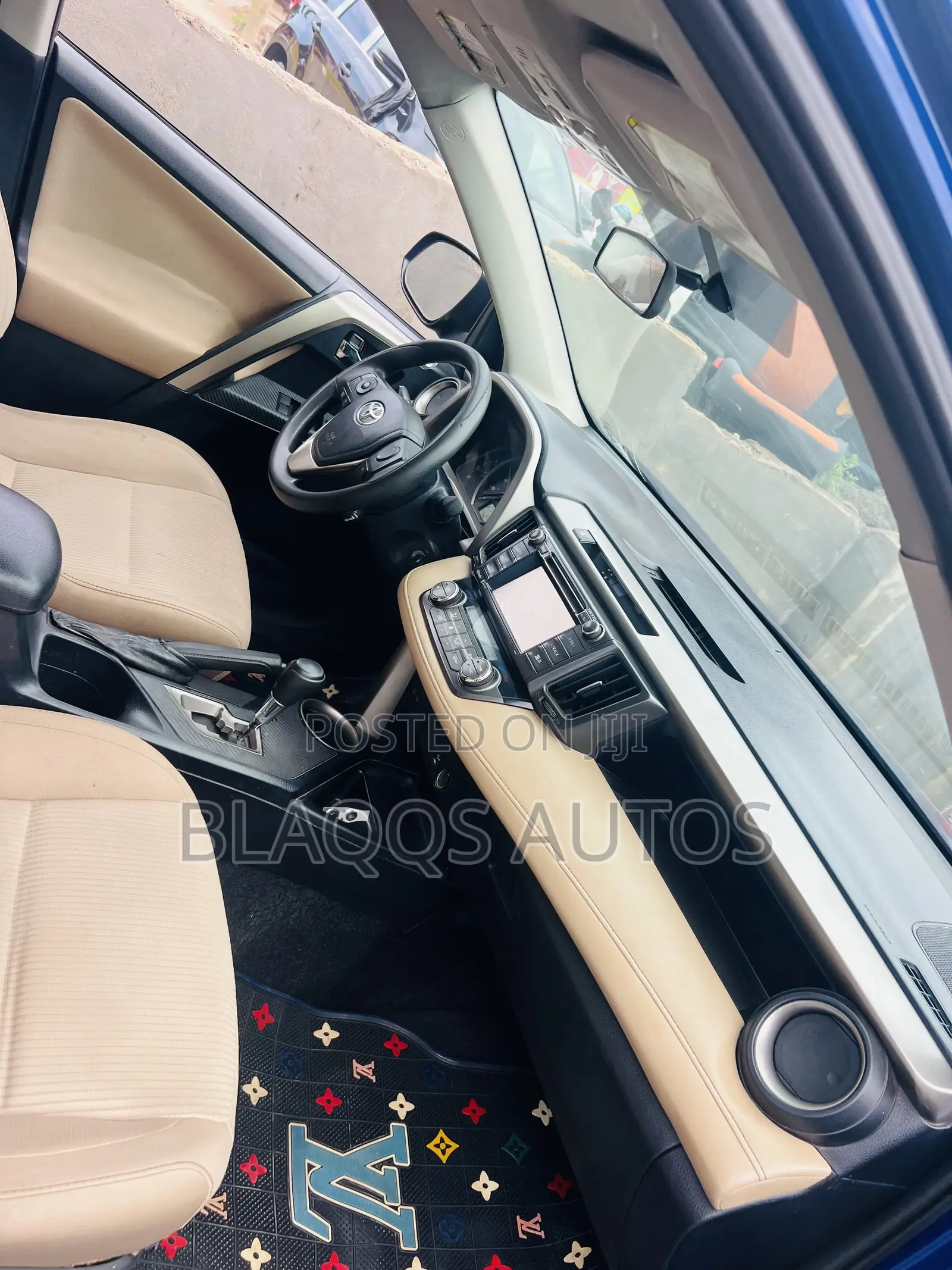 Toyota RAV4 2014 Blue