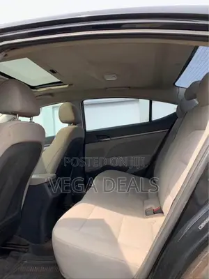 Hyundai Elantra 2017 Black