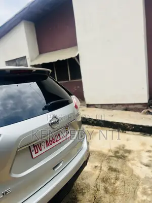 Nissan Rogue S 4dr SUV (2.5L 4cyl CVT) 2015 Silver