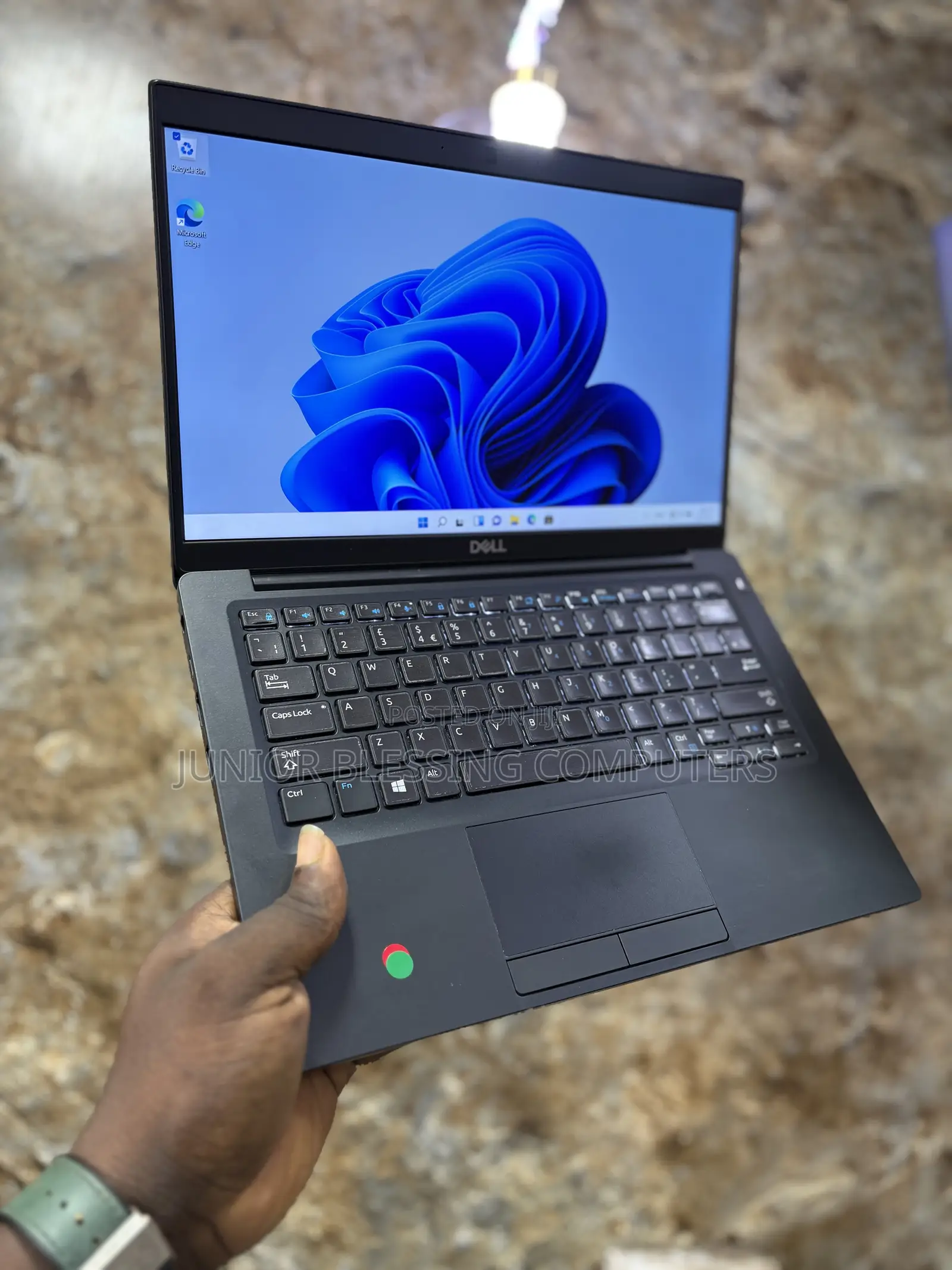 Laptop Dell Latitude 7390 8GB Intel Core i5 SSD 256GB