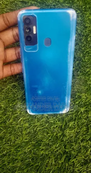 Tecno Camon 18i 128 GB Blue