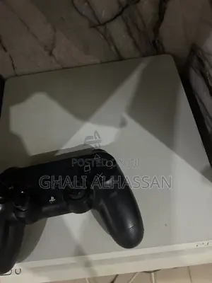 Ps4 Console With 2 Controllers