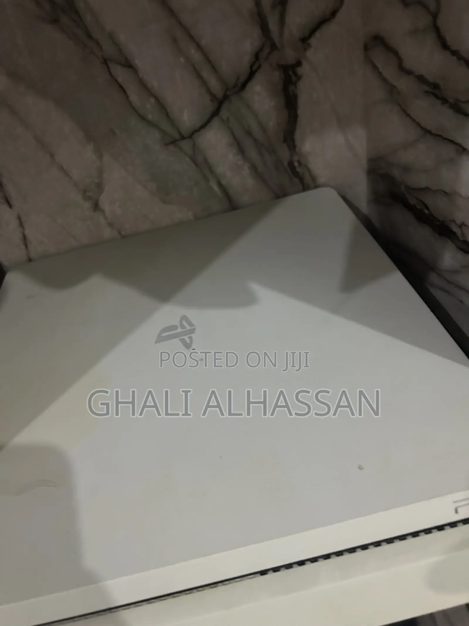 Ps4 Console With 2 Controllers