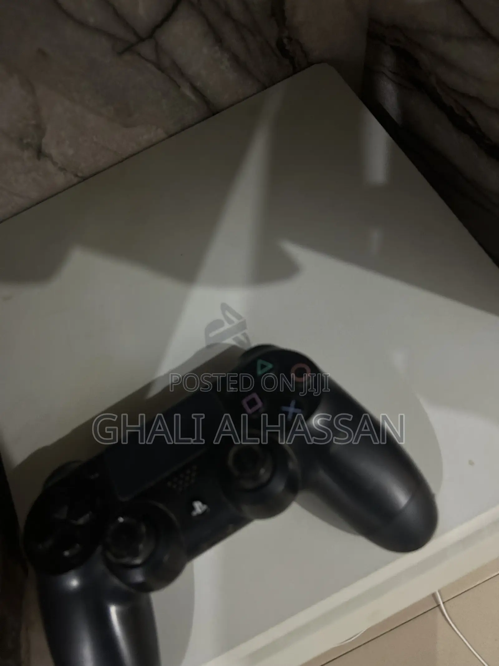 Ps4 Console With 2 Controllers