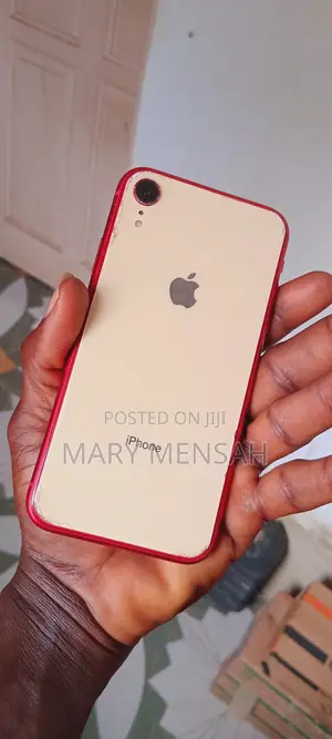 Apple iPhone XR 64 GB Red