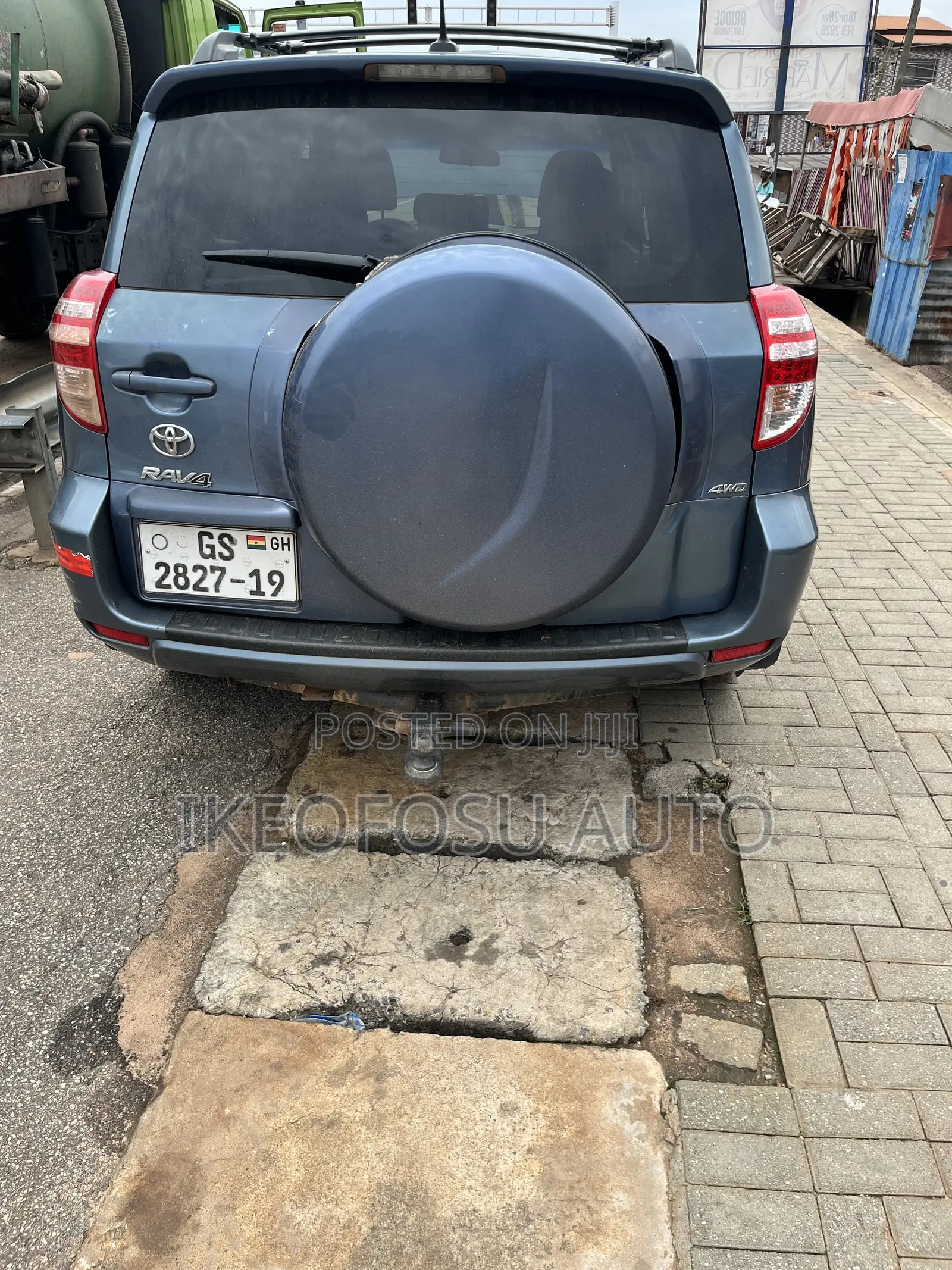 Toyota RAV4 2.5 2012 Blue