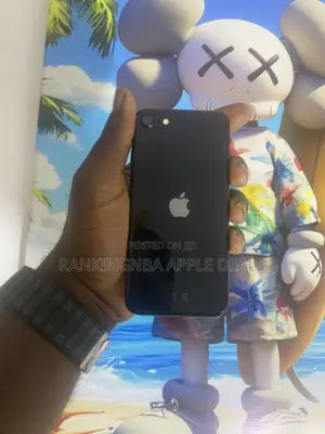 Apple iPhone SE (2022) 64 GB Black