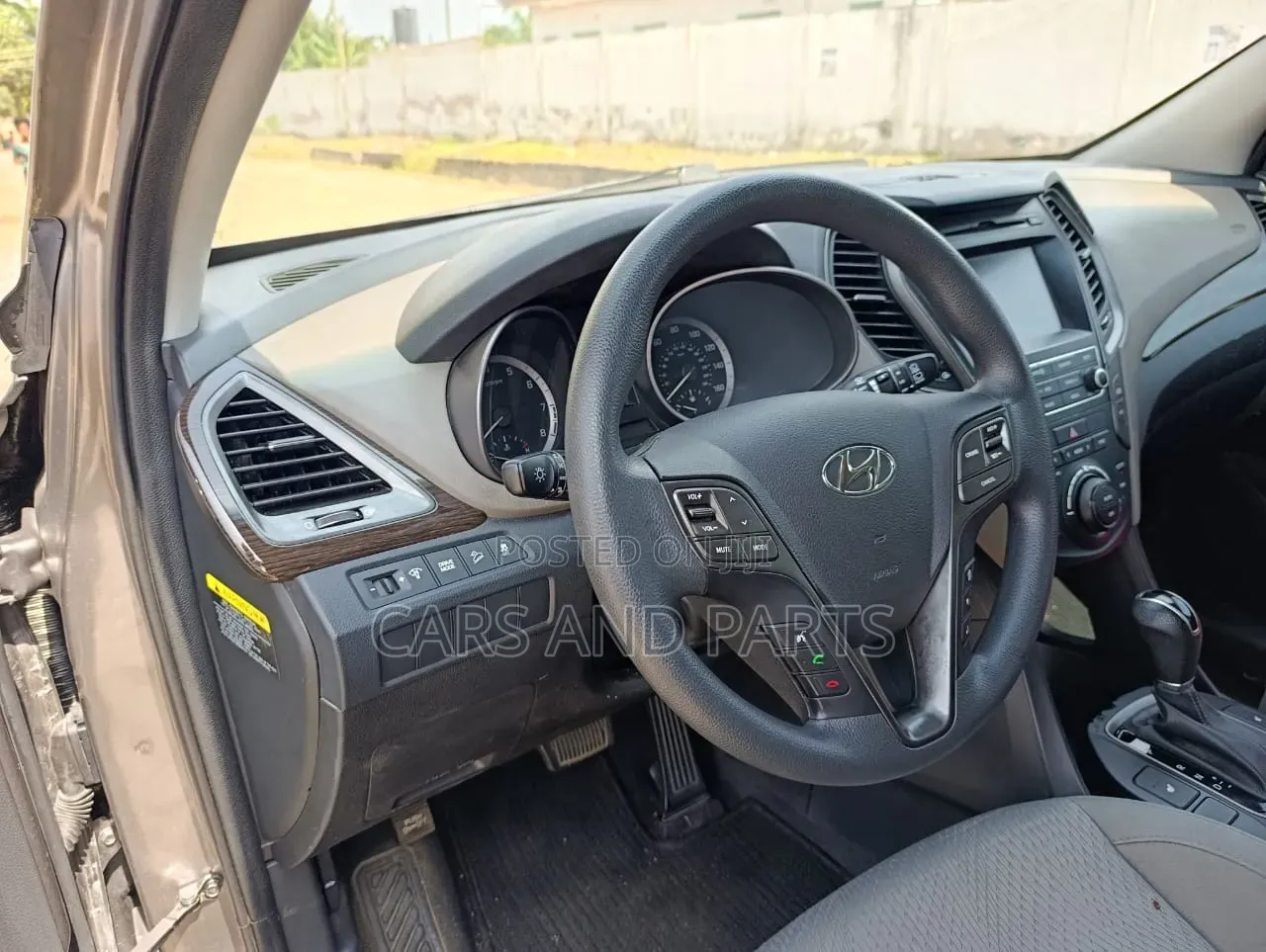 Hyundai Santa Fe 2018 Gray