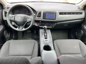 Honda HR-V 4dr SUV (1.5L 4cyl CVT) 2016 Red