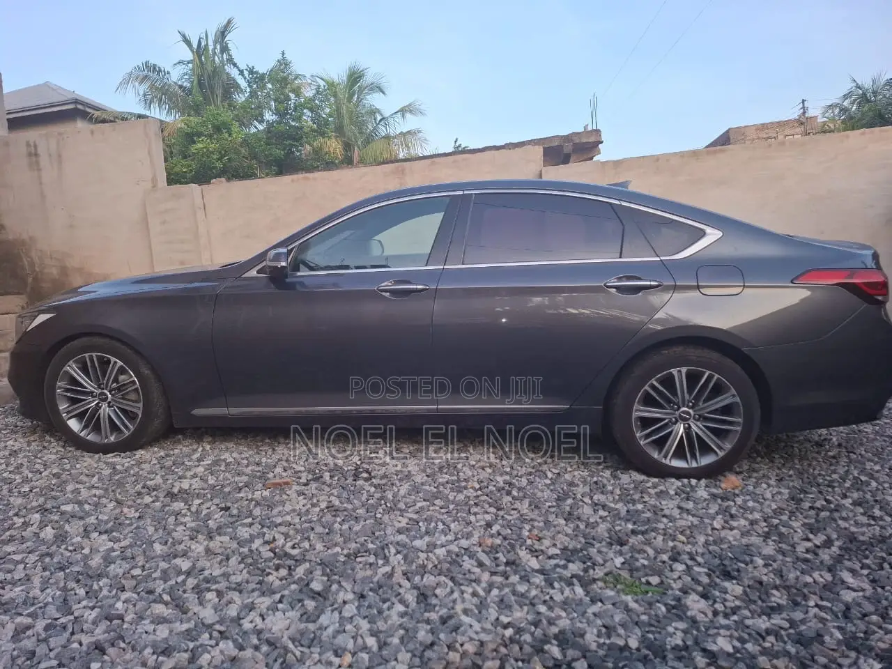 Hyundai Genesis 2016