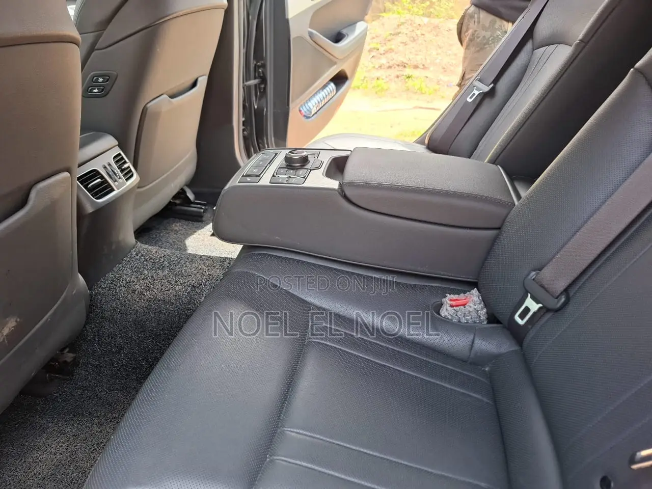 Hyundai Genesis 2016