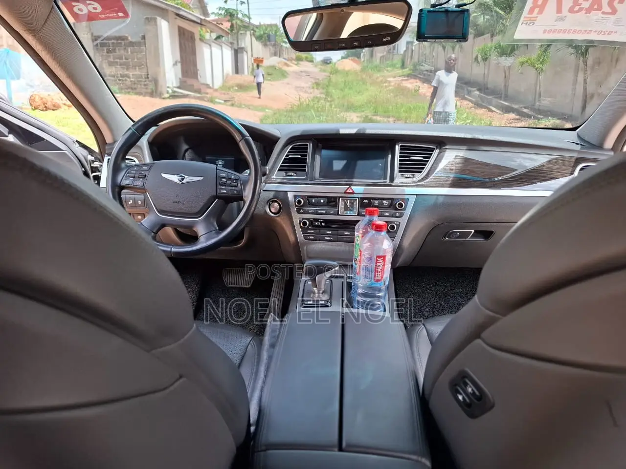 Hyundai Genesis 2016