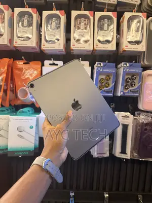 Apple iPad Air (2020) 64 GB Gray