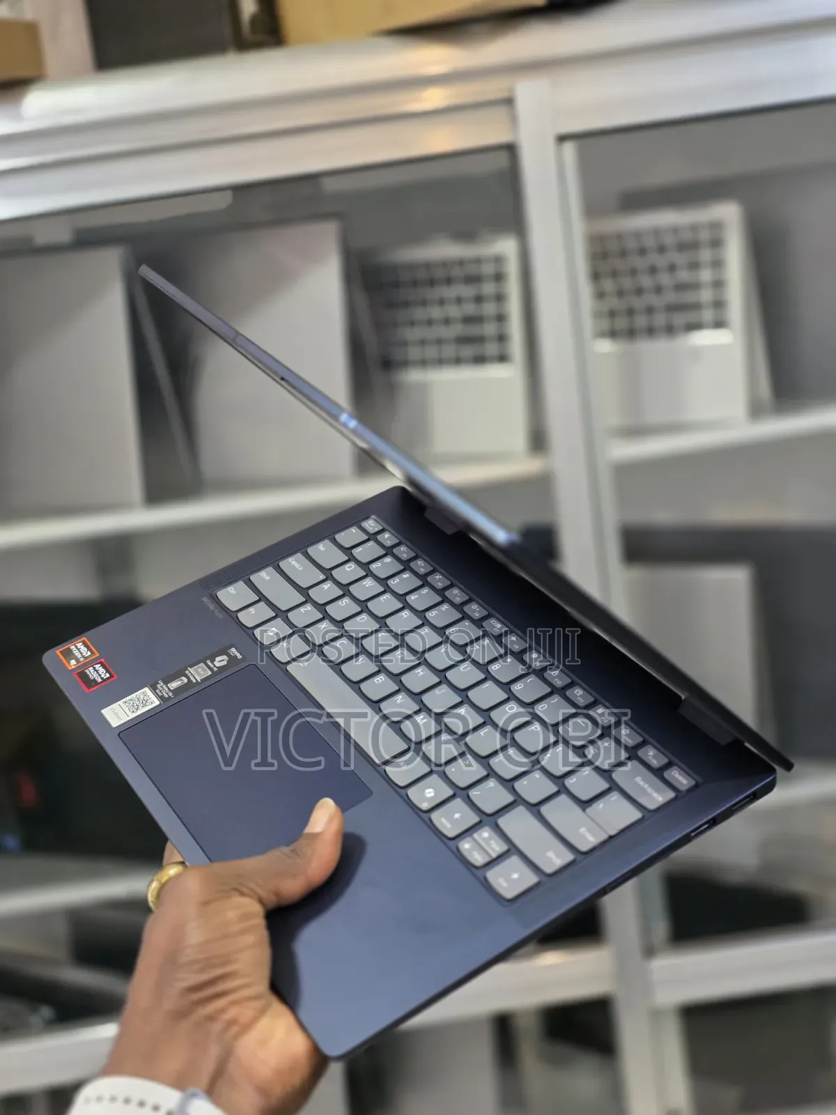 New Laptop Lenovo 16GB AMD Ryzen 7 SSD 1T