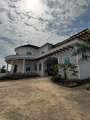 4bdrm House in Aburi for sale