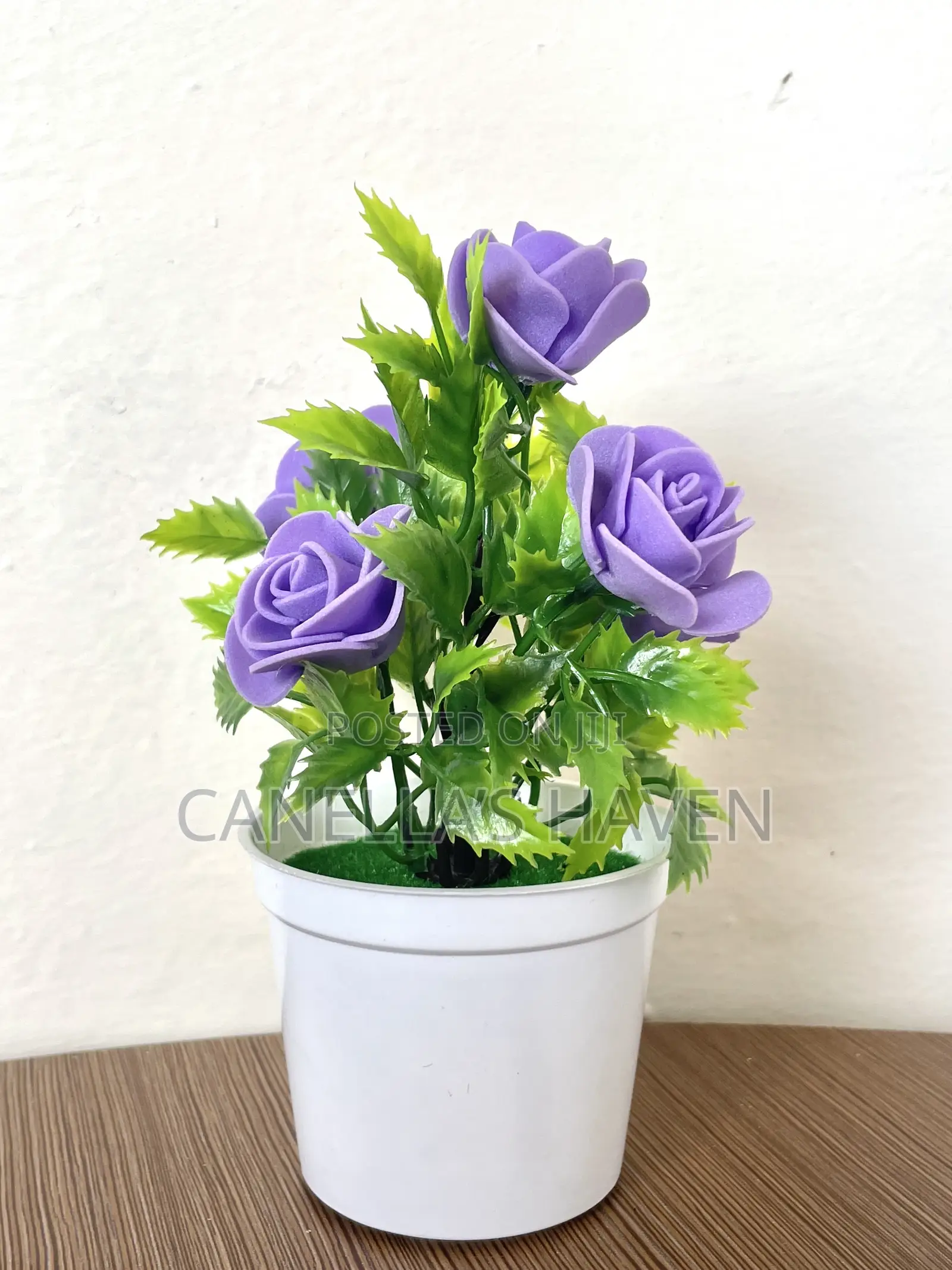 Mini Artificial Flower Pot (Oval Base)
