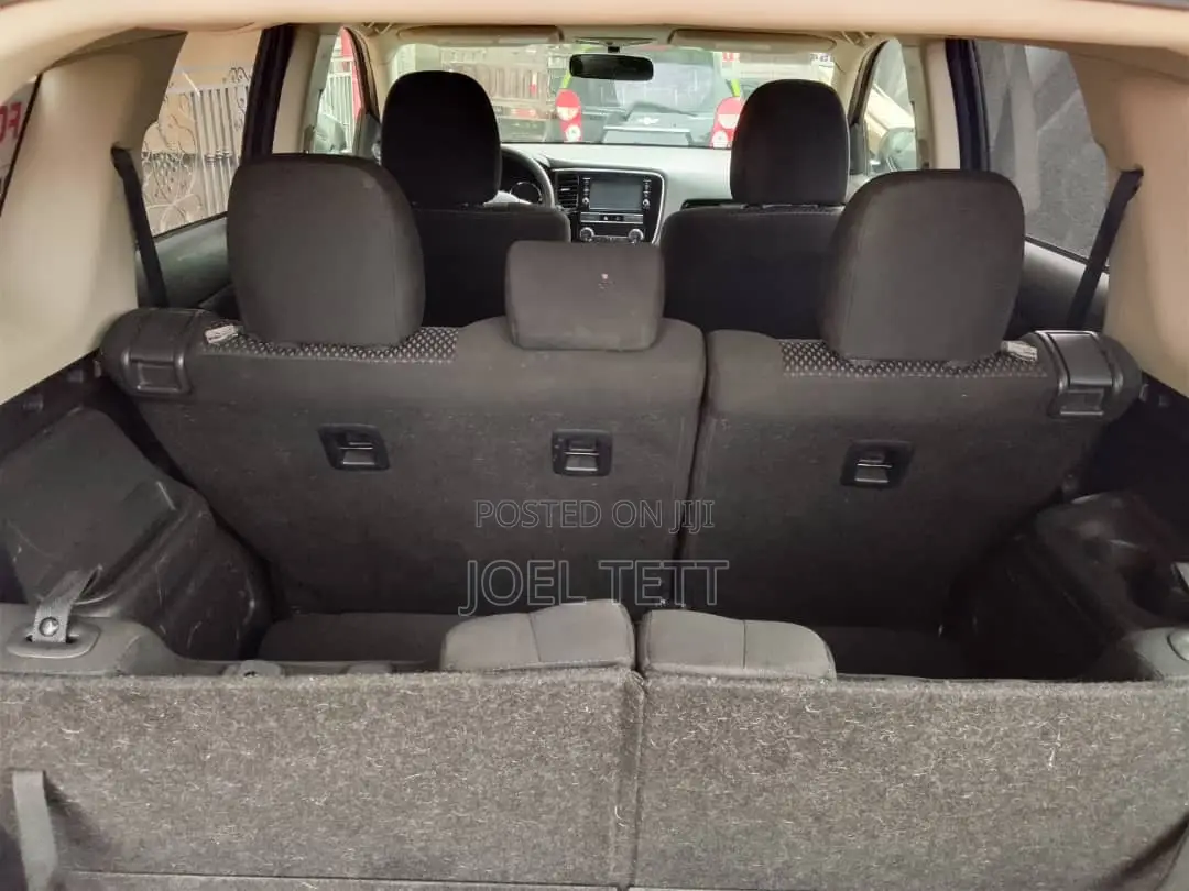 Mitsubishi Outlander 2019 Gray