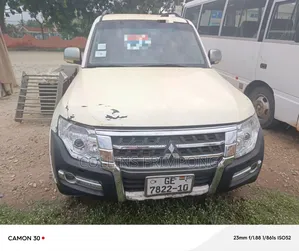Mitsubishi Pajero 2008 White