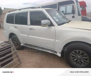 Mitsubishi Pajero 2008 White