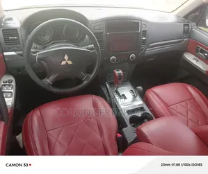 Mitsubishi Pajero 2008 White