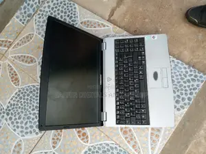 Laptop Medion Akoya S6421 3GB Intel Core 2 Duo HDD 160GB