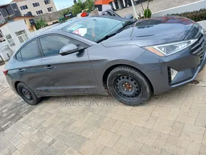 Hyundai Elantra SEL 2020 Gray