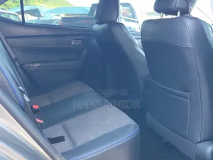 Toyota Corolla 2017 Brown
