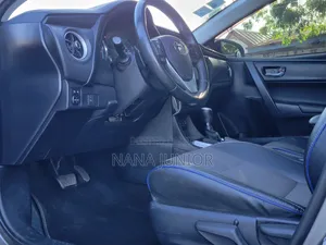 Toyota Corolla 2017 Brown
