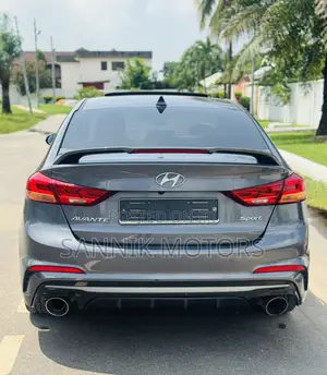 Hyundai Avante 2018 Gray