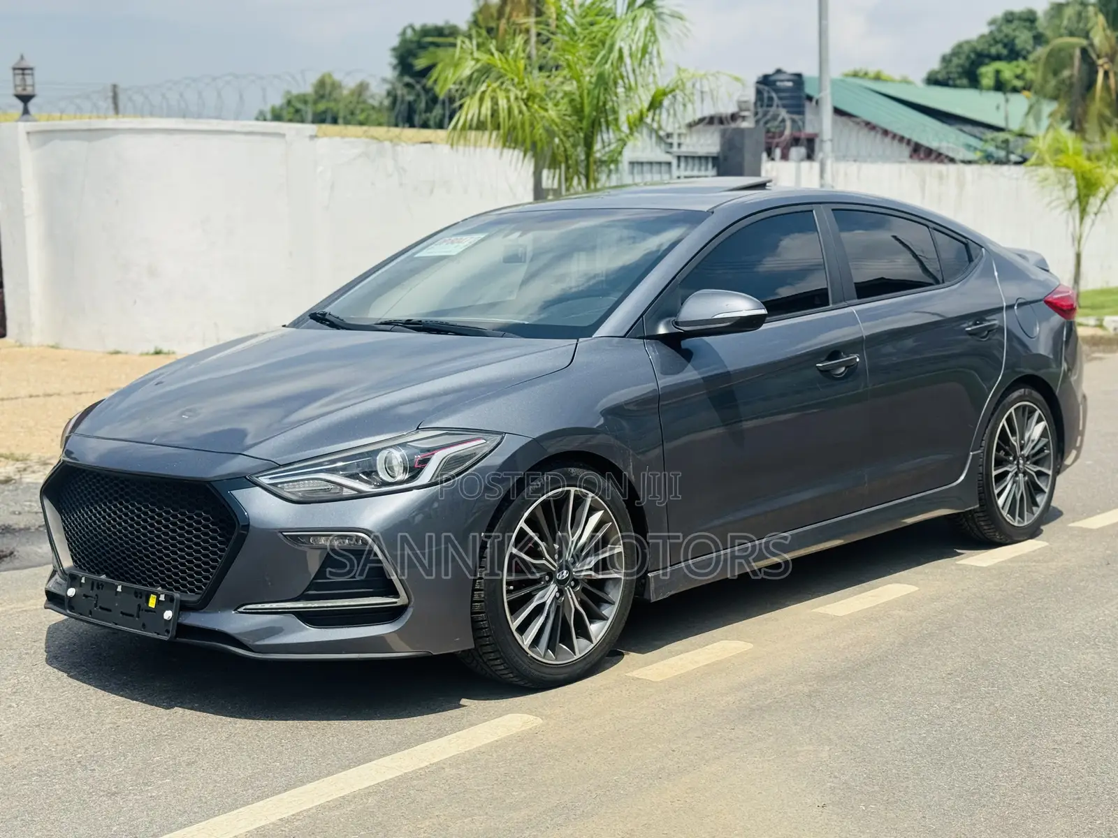 Hyundai Avante 2018 Gray