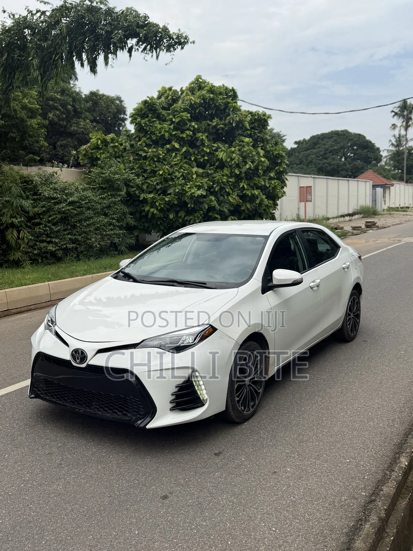 Toyota Corolla S 4dr Sedan (1.8L 4cyl CVT) 2016 White