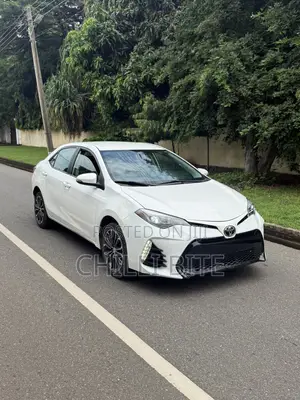 Toyota Corolla S 4dr Sedan (1.8L 4cyl CVT) 2016 White
