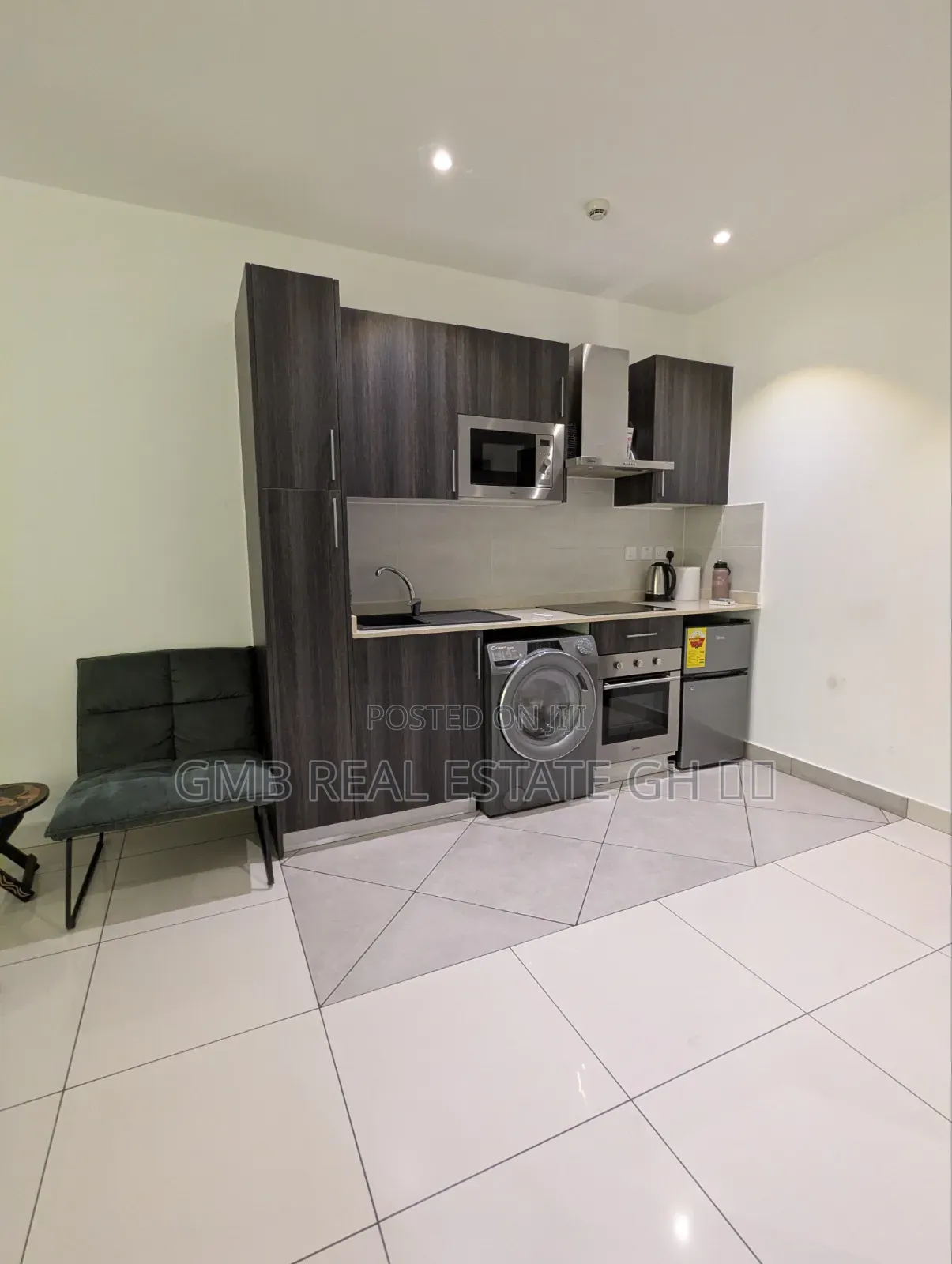 Furnished Studio Apartment in Cantonment, US Embassy Area for sale