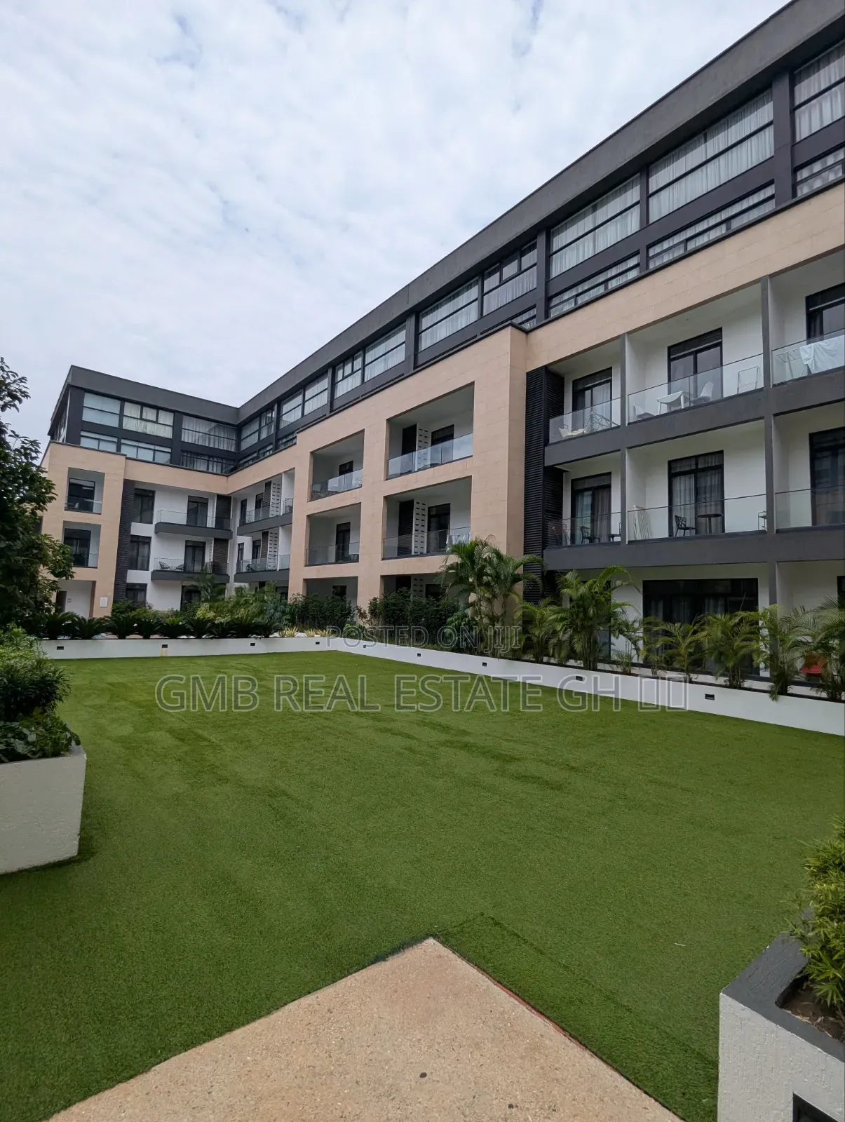 Furnished Studio Apartment in Cantonment, US Embassy Area for sale