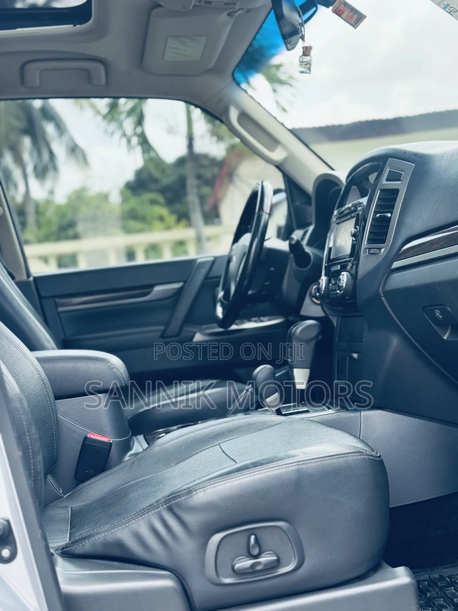 Mitsubishi Pajero V80 3.8 V6 GLS 2016 Gray