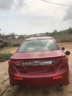 Toyota Camry SE 4dr Sedan (2.5L 4cyl 6A) 2012 Red