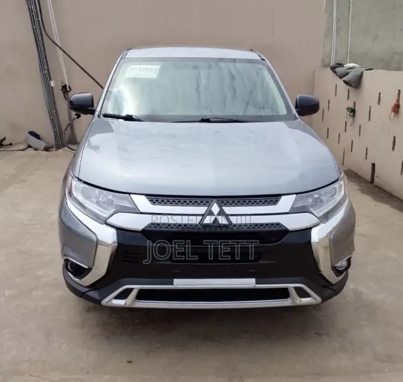 Mitsubishi Outlander 2019 Gray