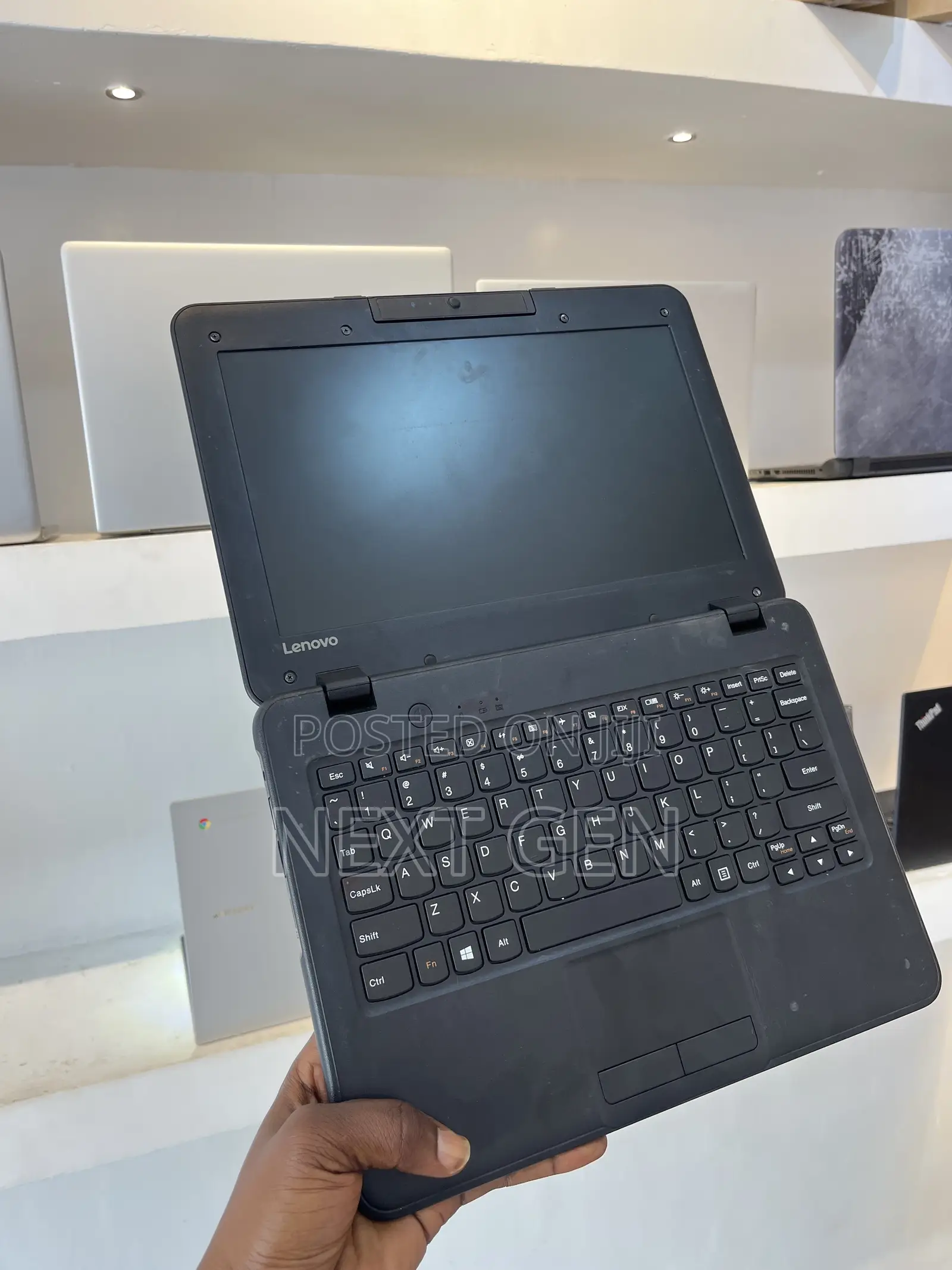 Laptop Lenovo N22 Winbook 4GB Intel Core 2 Quad SSD 256GB