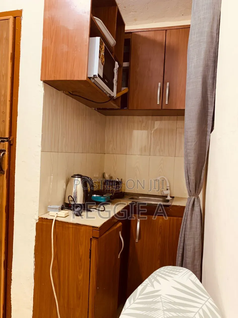 One BDRM Furnished Studio Ensuite