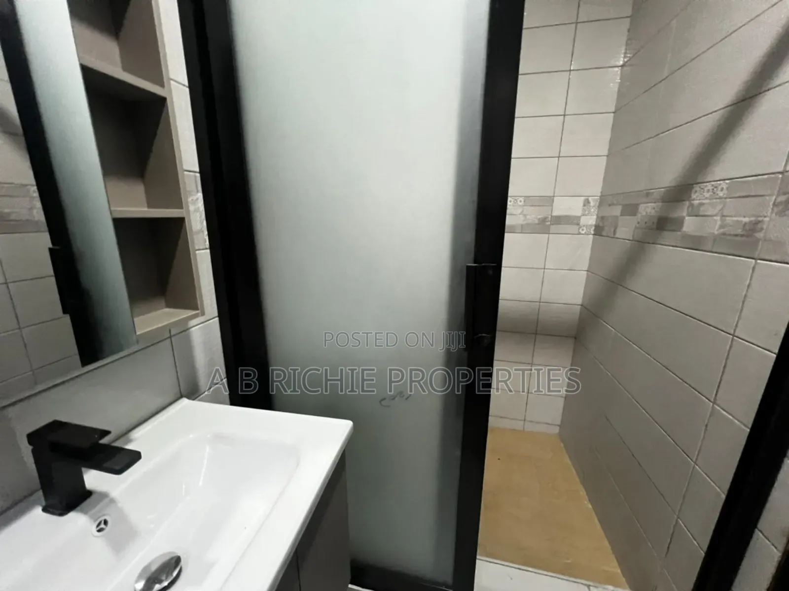 3bdrm Bungalow in Ab Richie Properties, Neoplan for rent