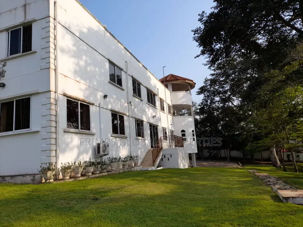 Furnished 5bdrm Mansion in Aburi for sale