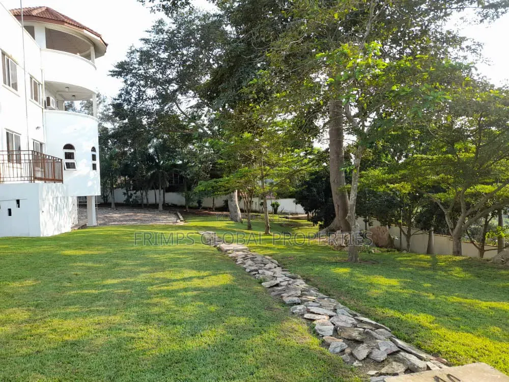 Furnished 5bdrm Mansion in Aburi for sale