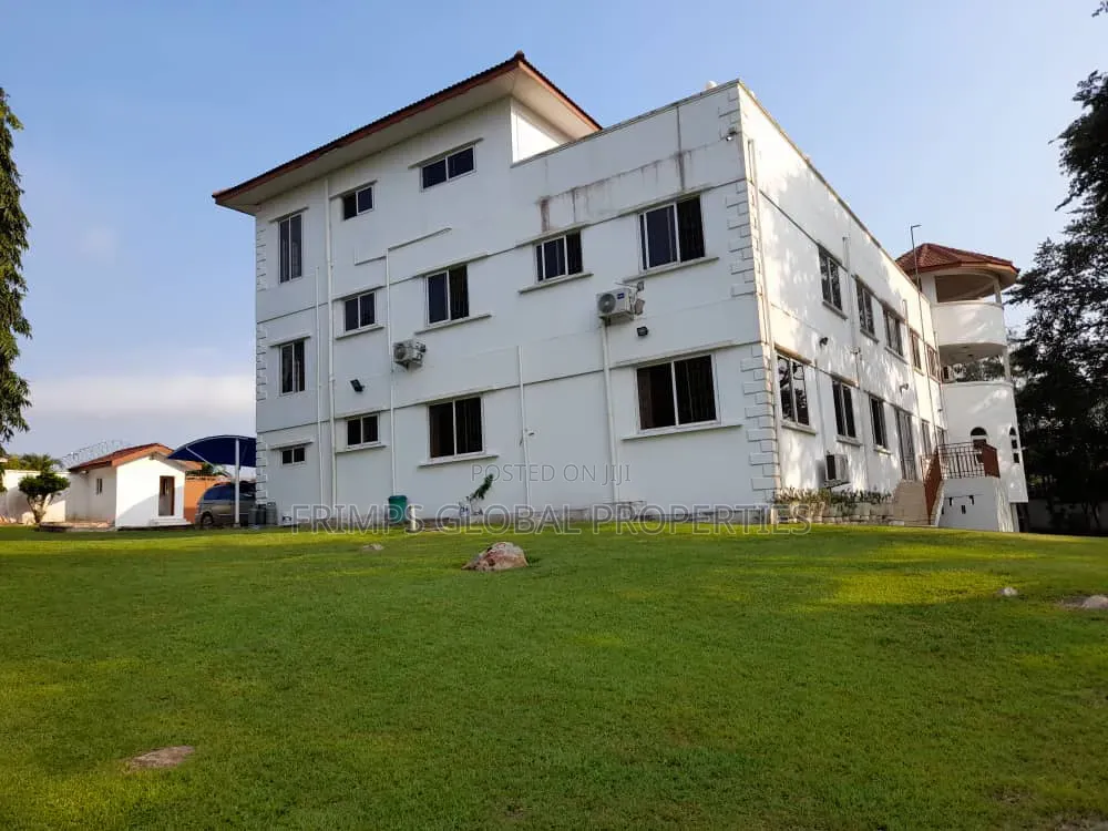 Furnished 5bdrm Mansion in Aburi for sale