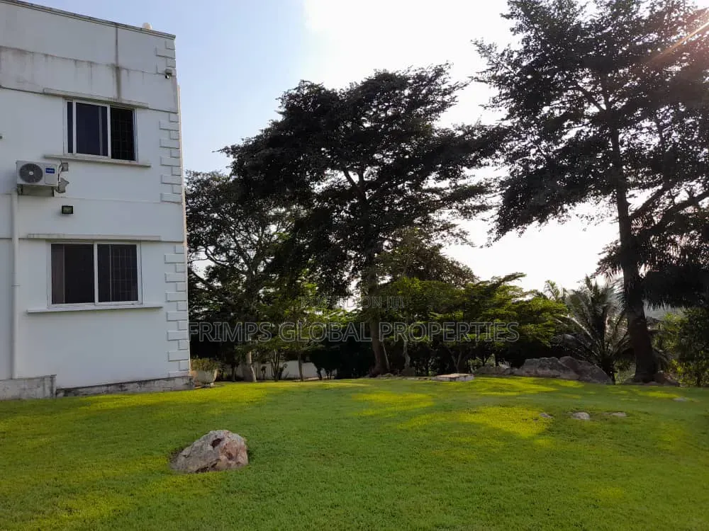 Furnished 5bdrm Mansion in Aburi for sale