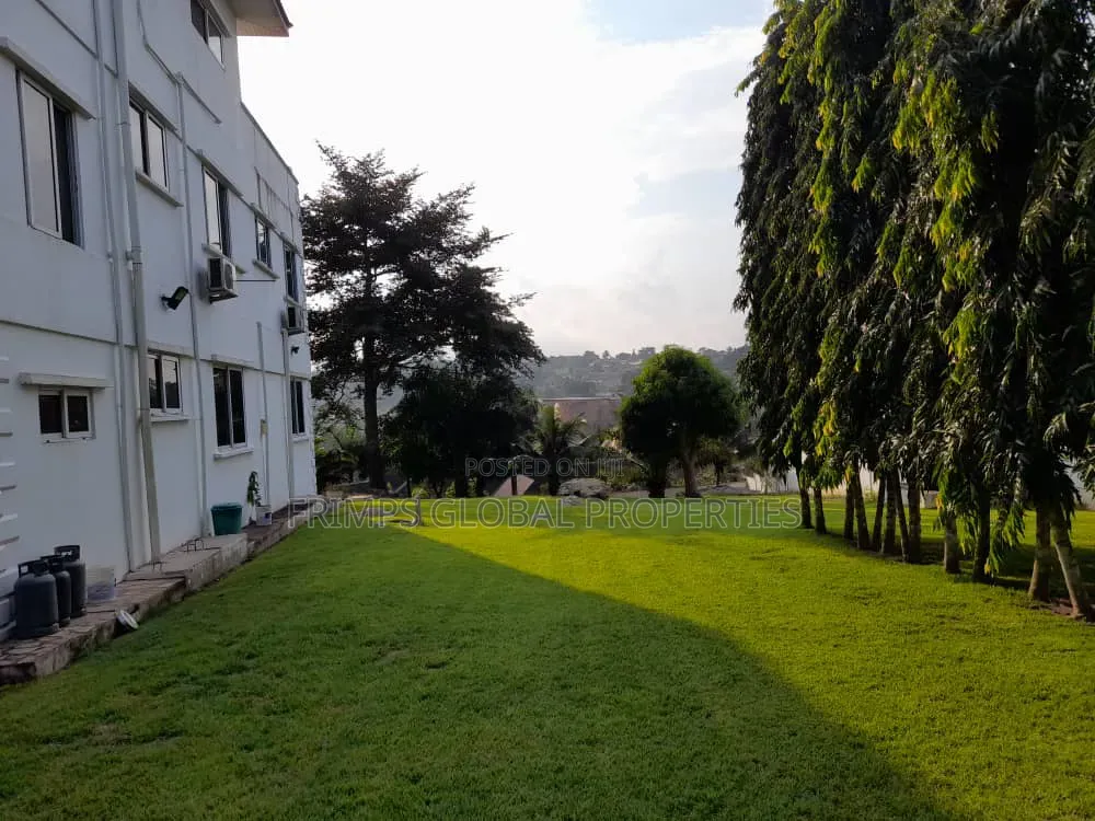 Furnished 5bdrm Mansion in Aburi for sale