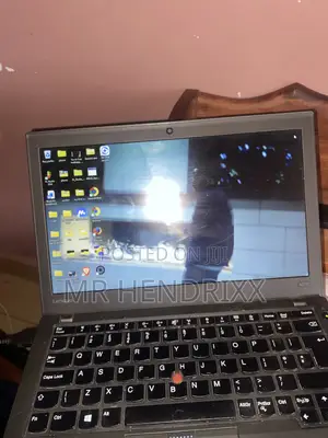 Laptop Lenovo ThinkPad A275 8GB Intel Core i5 SSD 256GB