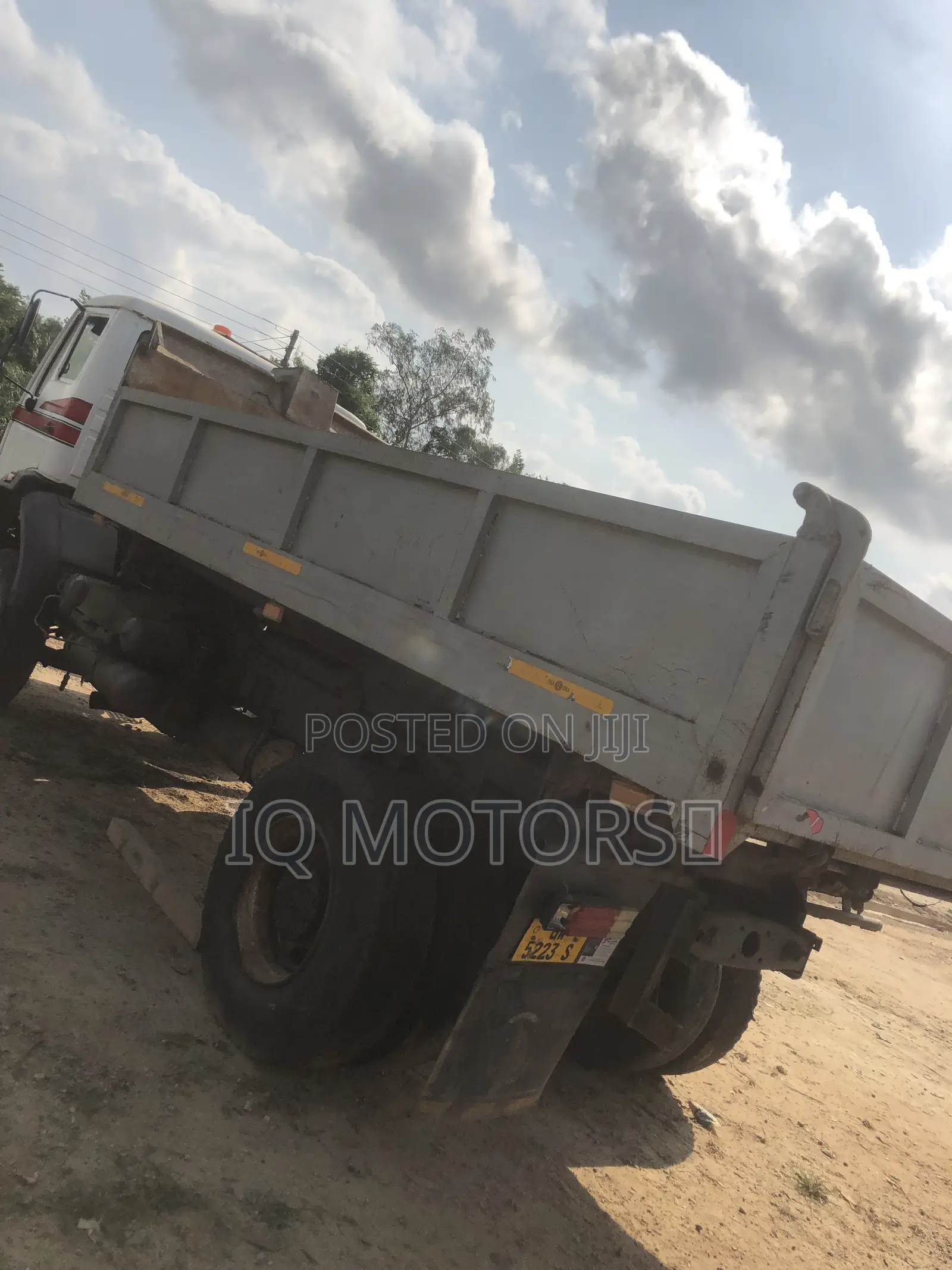 Benz Single Axle Tipper Truck