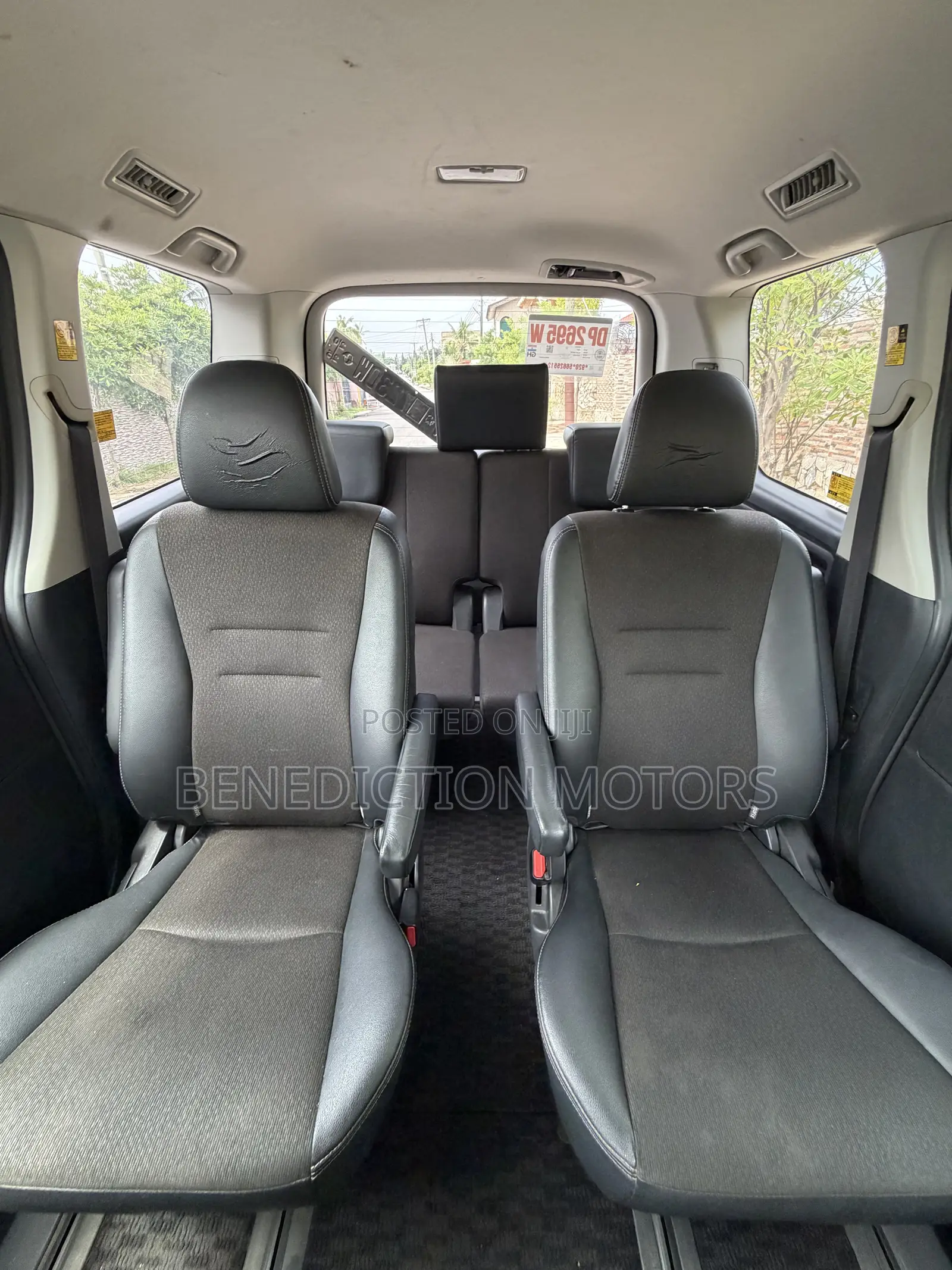 Toyota Voxy 2013 Black