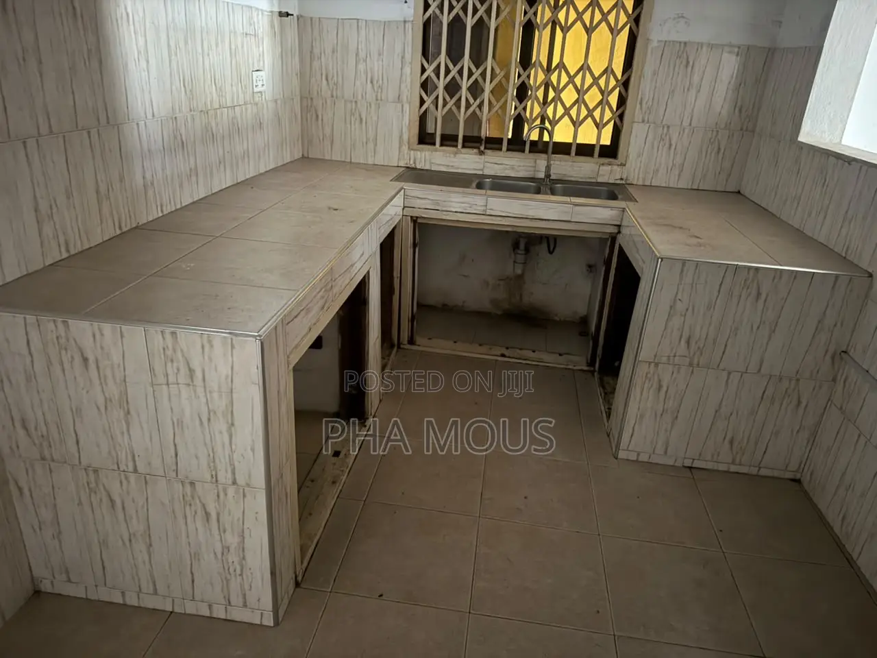 2bdrm House in Mile 7 for rent